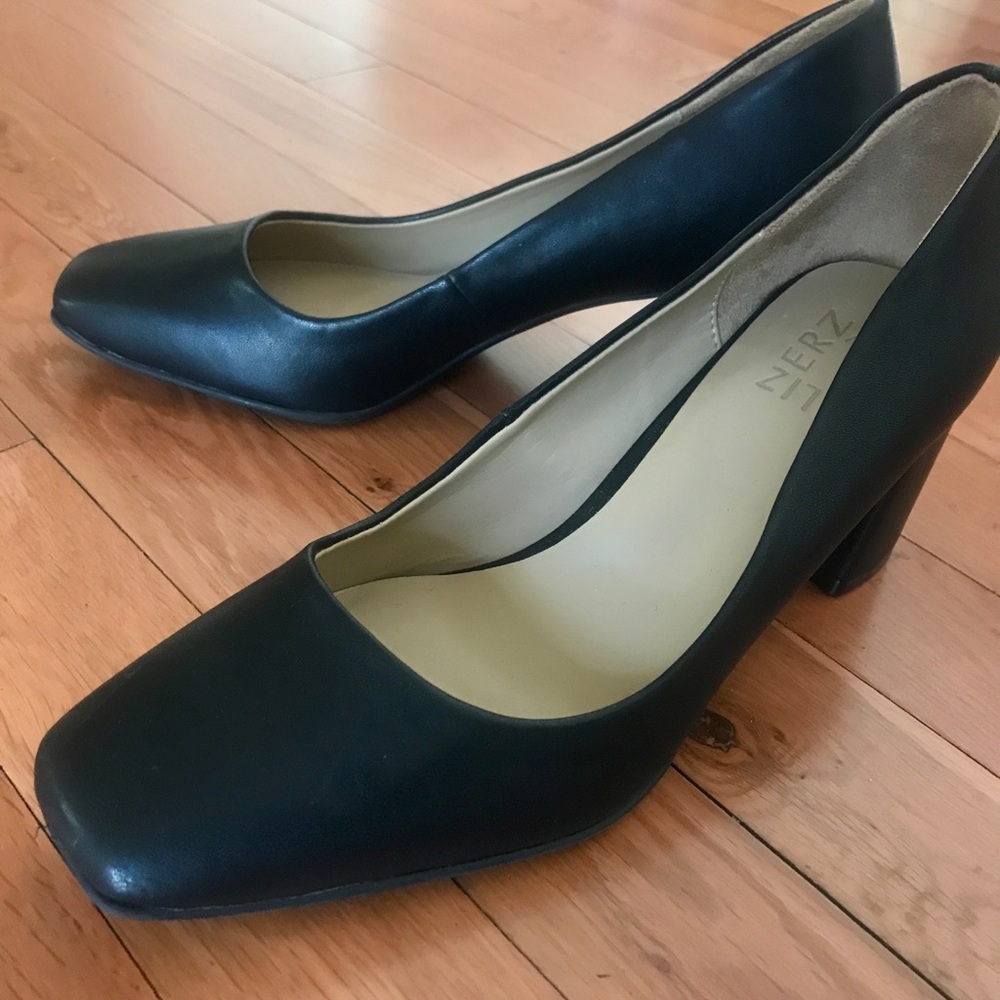 Naturalizer Warner Pump